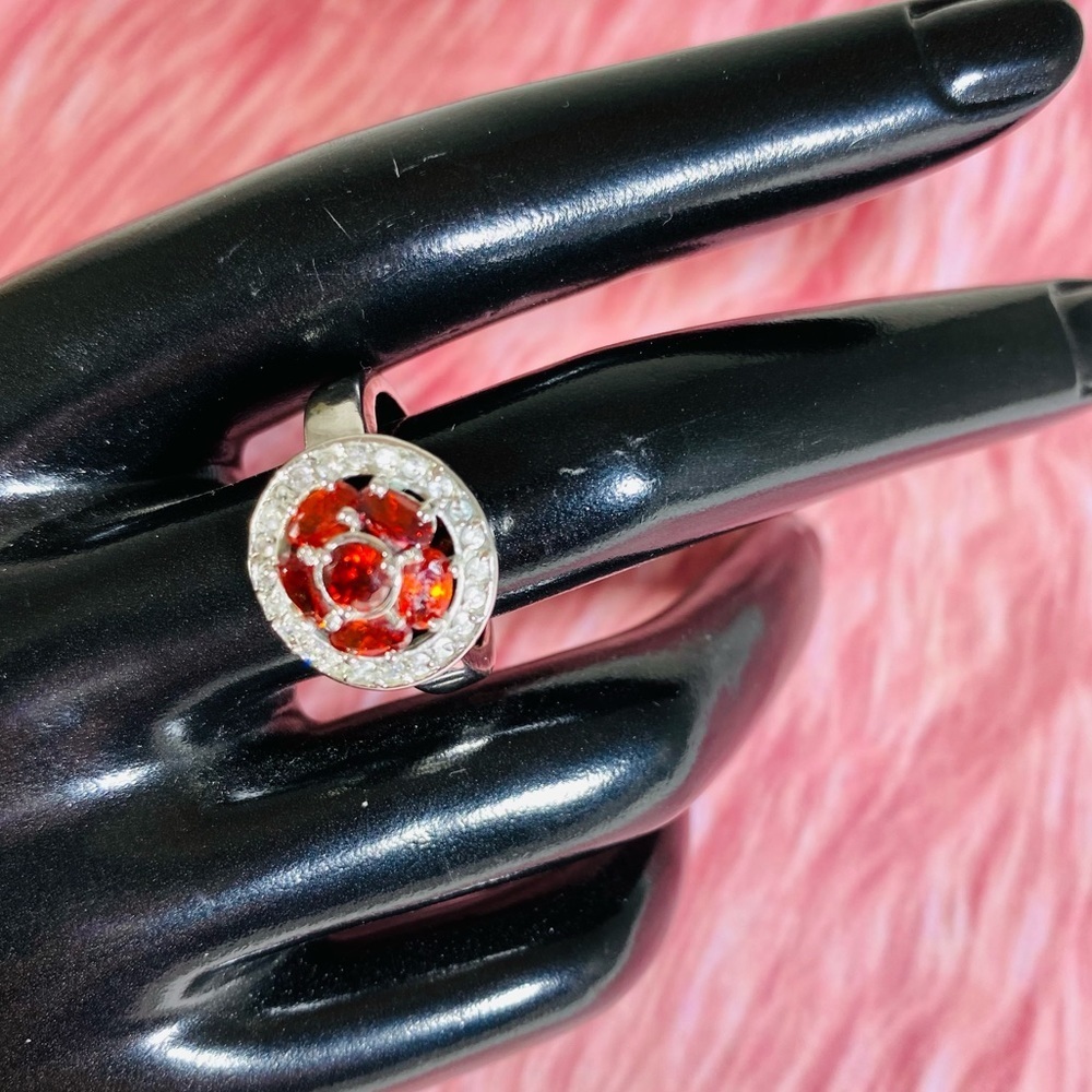 Beautiful CZ and garnet encrusted Sterling Silver designer ring size 9
